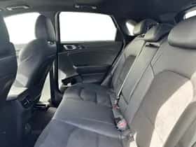 Kia Ceed (2024) thumbnail 9