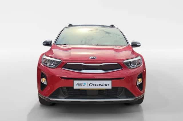 Kia Stonic (2019) thumbnail 2