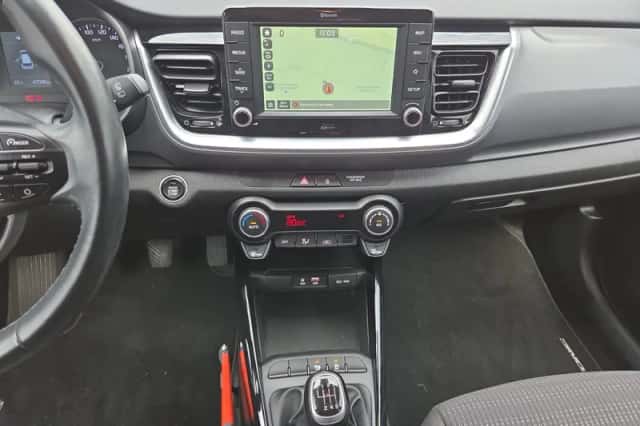 Kia Stonic (2019) thumbnail 13