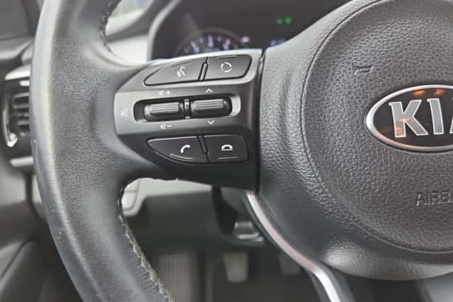 Kia Stonic (2019) thumbnail 21