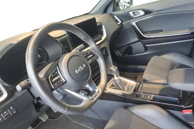 Kia Ceed Sportswagon (2024) thumbnail 18