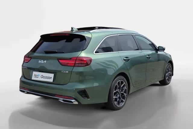 Kia Ceed Sportswagon (2024) thumbnail 4