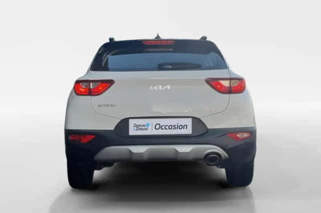 Kia Stonic (2023) thumbnail 6