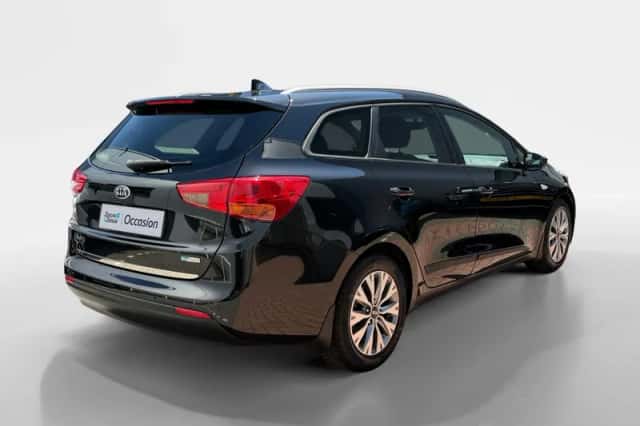 Kia Cee'd (2018) thumbnail 4