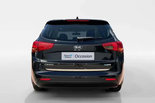 Kia Cee'd (2018) thumbnail 5