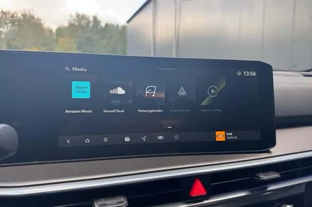 Kia Sorento (2025) thumbnail 17