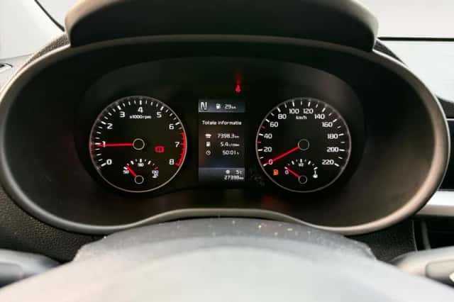 Kia Picanto (2022) thumbnail 20
