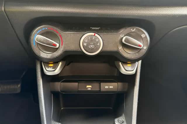 Kia Picanto (2022) thumbnail 22