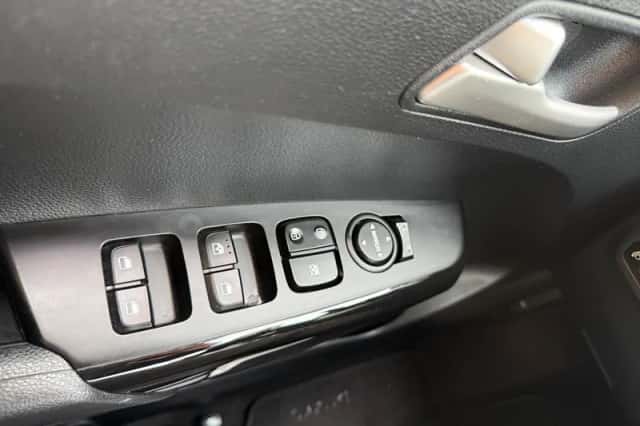 Kia Picanto (2022) thumbnail 24