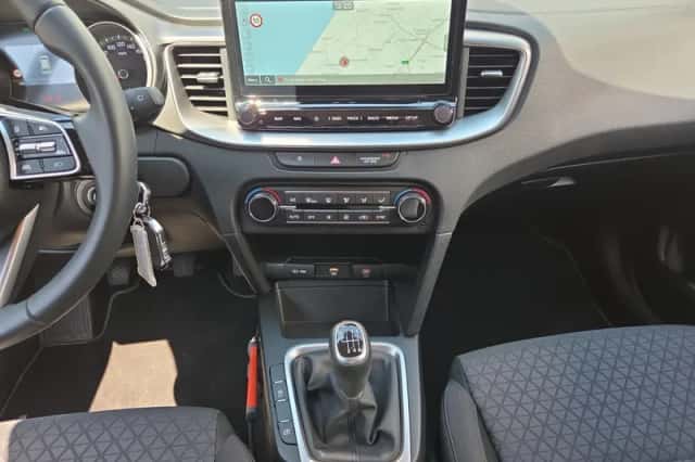 Kia Ceed Sportswagon (2025) thumbnail 13