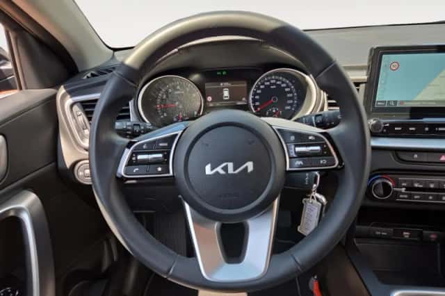 Kia Ceed Sportswagon (2025) thumbnail 16