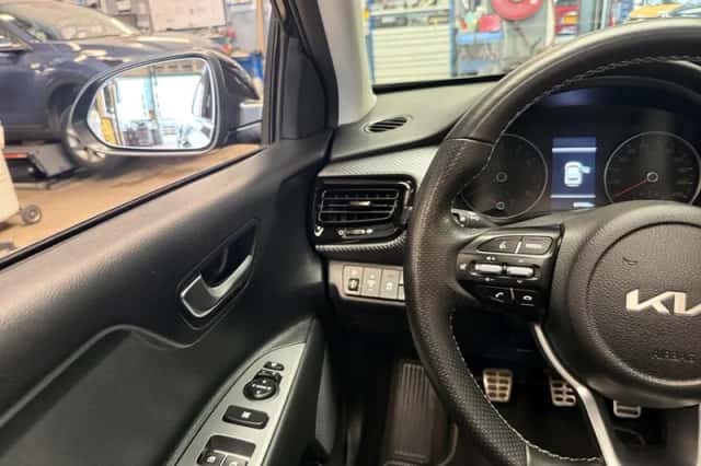 Kia Stonic (2023) thumbnail 14