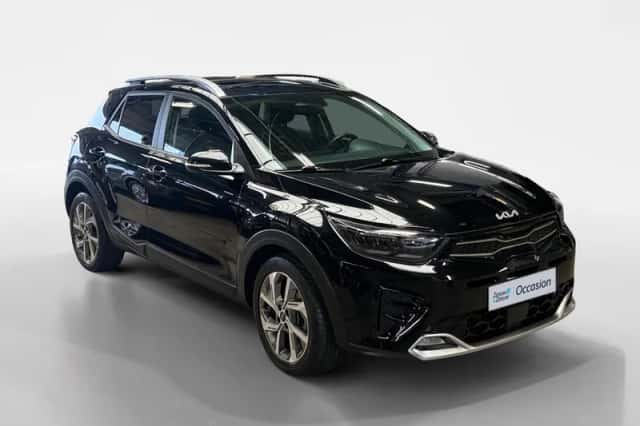 Kia Stonic (2023) thumbnail 3