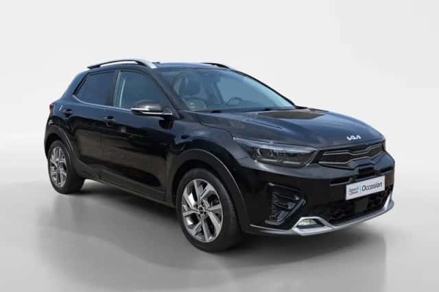 Kia Stonic (2023) thumbnail 3