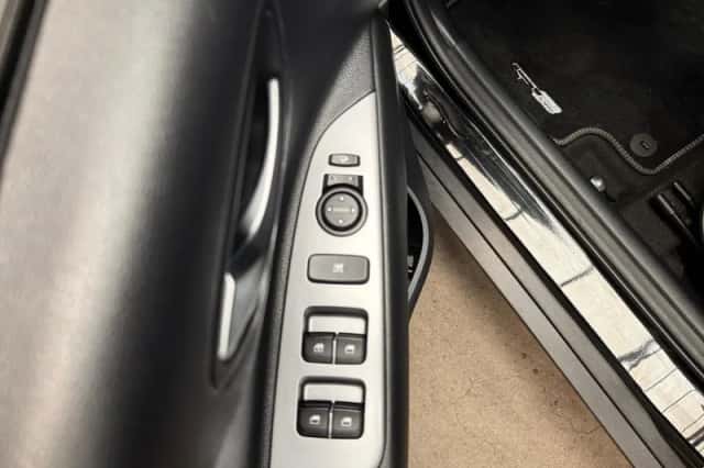Kia Stonic (2023) thumbnail 24