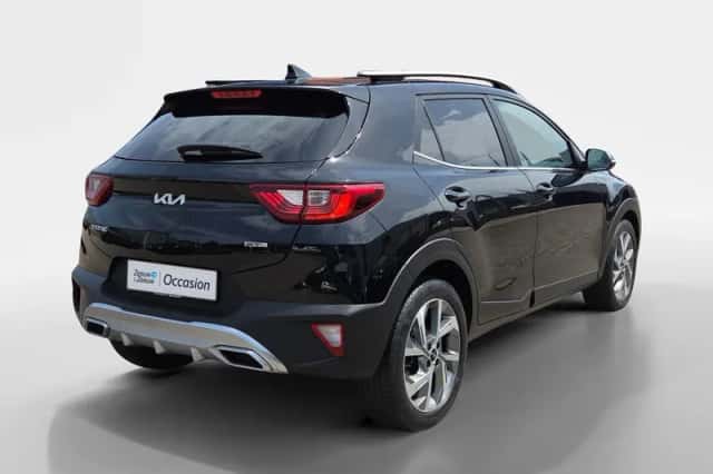 Kia Stonic (2023) thumbnail 4
