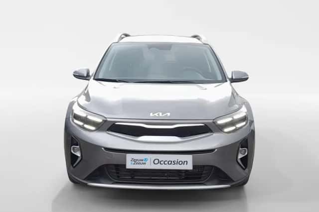 Kia Stonic (2024) thumbnail 2