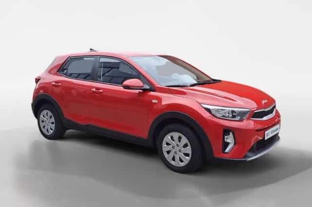Kia Stonic (2024) thumbnail 3