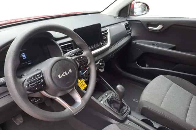 Kia Stonic (2024) thumbnail 8