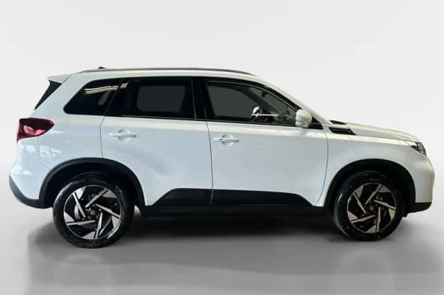 Suzuki Vitara (2024) thumbnail 4