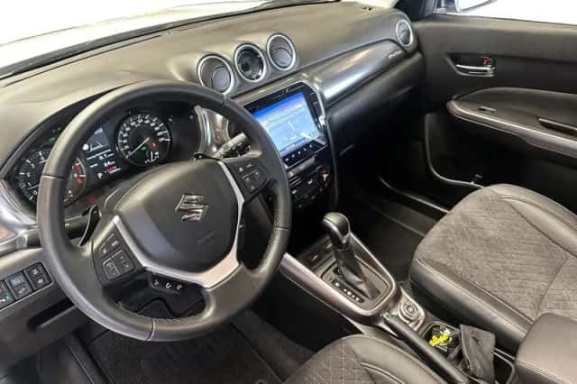 Suzuki Vitara (2024) thumbnail 9