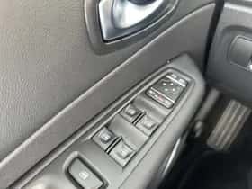 Renault Captur (2017) thumbnail 17