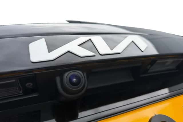 Kia Niro EV (2025) thumbnail 12