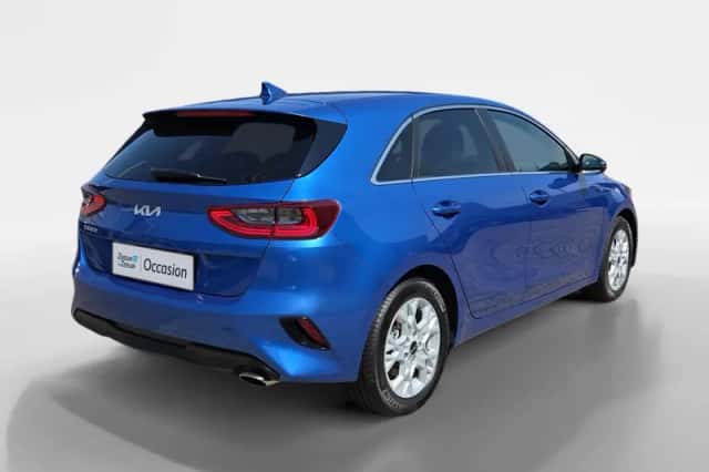 Kia Ceed (2024) thumbnail 4