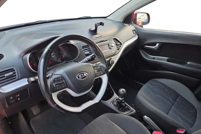 Kia Picanto (2015) thumbnail 12