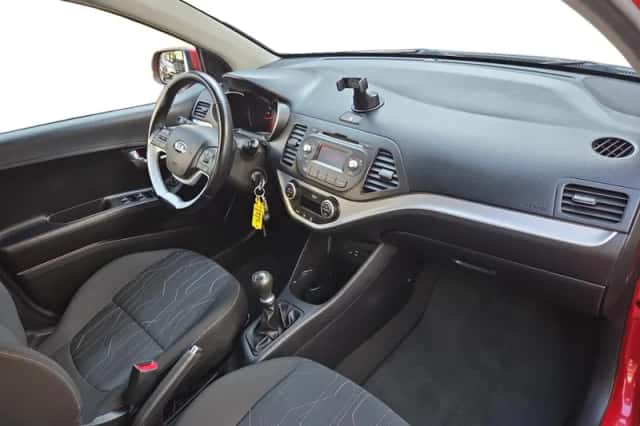 Kia Picanto (2015) thumbnail 7