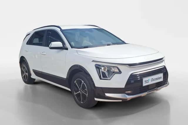 Kia Niro (2023) thumbnail 3