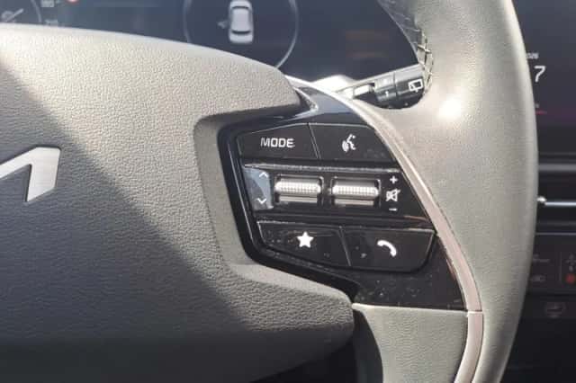 Kia Niro (2023) thumbnail 25