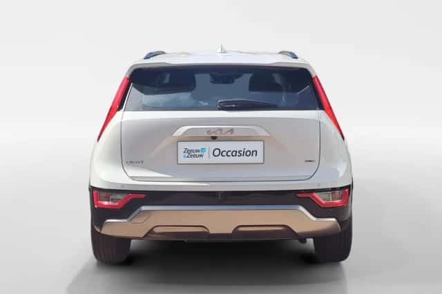 Kia Niro (2023) thumbnail 5