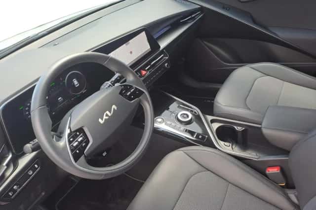 Kia Niro (2023) thumbnail 7