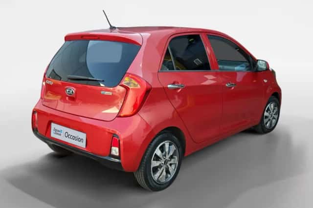 Kia Picanto (2015) thumbnail 5