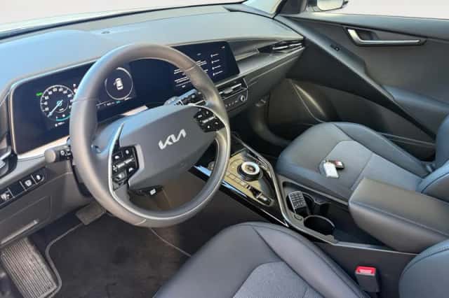 Kia Niro (2025) thumbnail 8