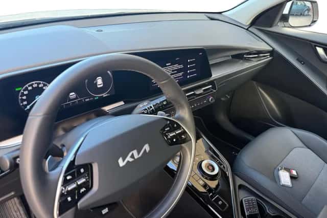 Kia Niro (2025) thumbnail 10