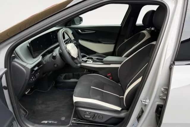Kia EV6 (2026) thumbnail 16
