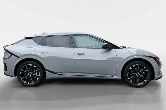 Kia EV6 (2026) thumbnail 4