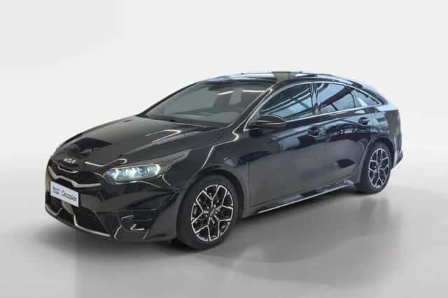 Kia Proceed (2023) thumbnail 2