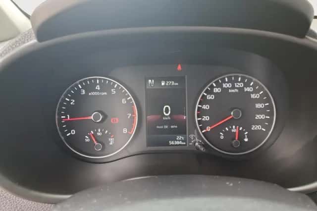 Kia Picanto (2023) thumbnail 20