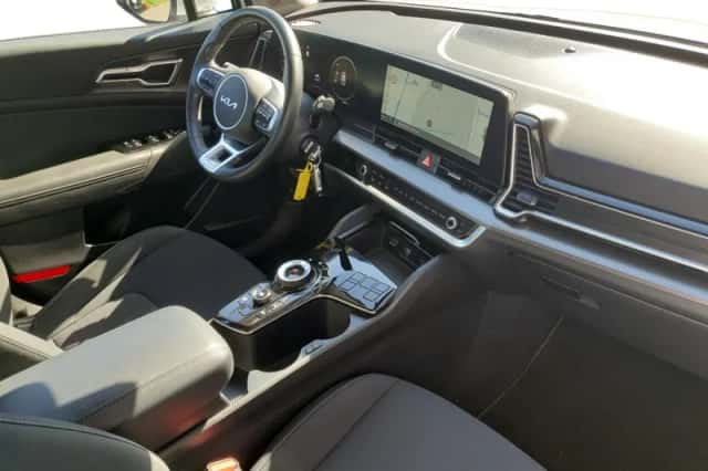 Kia Sportage (2022) thumbnail 16