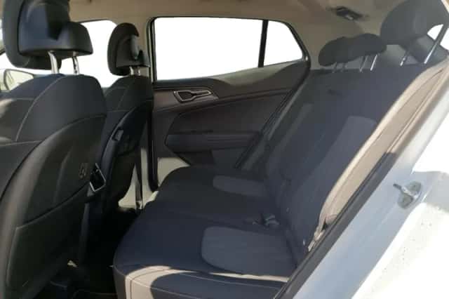 Kia Sportage (2022) thumbnail 18