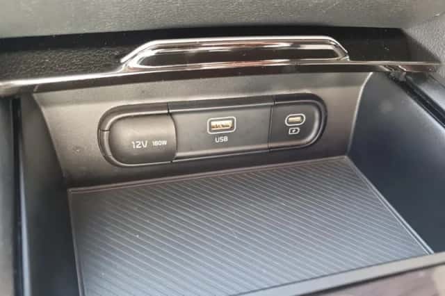 Kia Sportage (2022) thumbnail 32