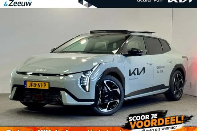 Kia EV4 (2025) thumbnail 1