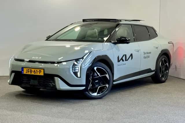 Kia EV4 (2025) thumbnail 2