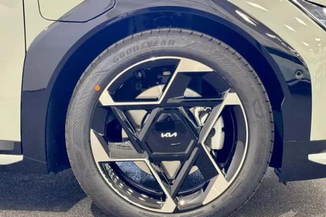 Kia EV4 (2025) thumbnail 16