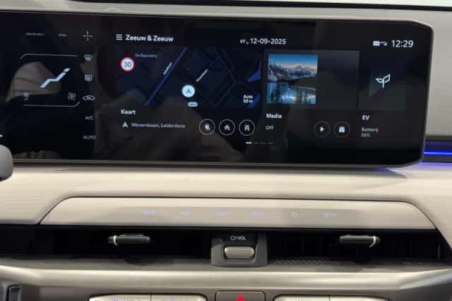 Kia EV4 (2025) thumbnail 32