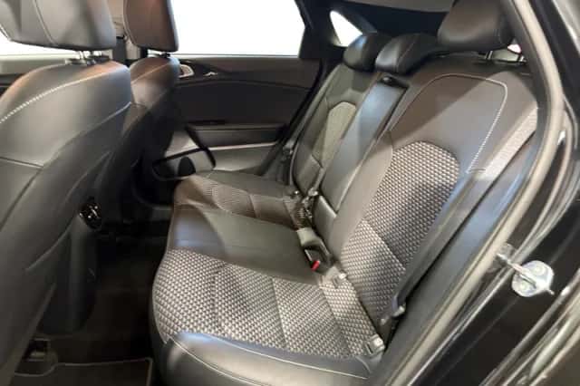 Kia Ceed (2024) thumbnail 16