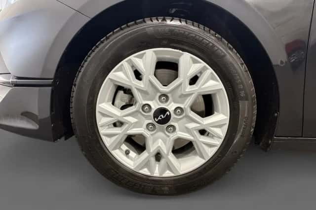 Kia Ceed (2024) thumbnail 9